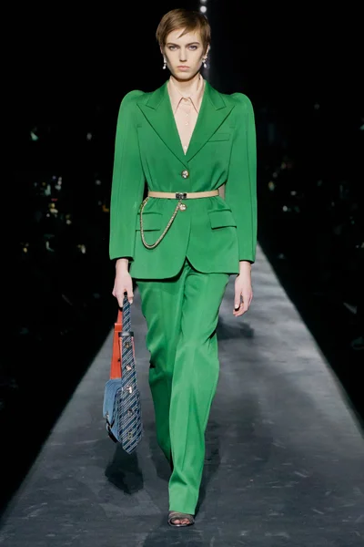 Look 2